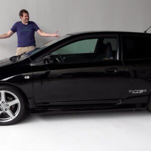 The 2004 Honda Civic Si Is a Quirky, Forgotten Hot Hatchback