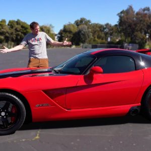 The 2008 Dodge Viper ACR Was a Crazy, Hardcore, Track Car